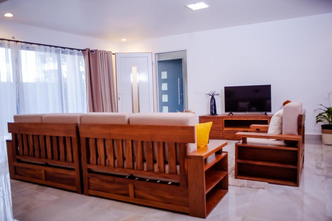 Ampifitia Guest House Tananarive Extérieur photo